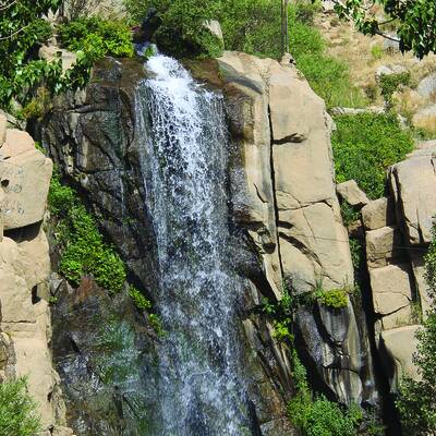 Cascada de Ganj Nameh